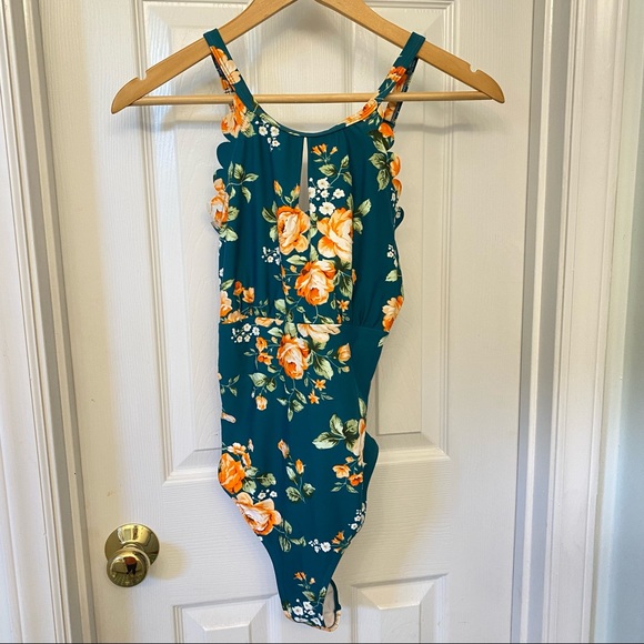 CUPSHE One Piece Bathing Suit - Picture 1 of 6